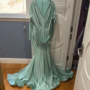 Chic Long Sleeve Mint Green bridesmaids Gown